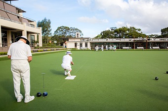 Lawn bowls game